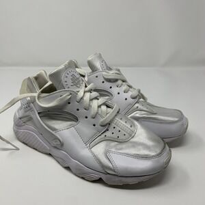 Nike Air Huarache Shoes Womens Size 10 White 2021 Running Athletic DH4439-102